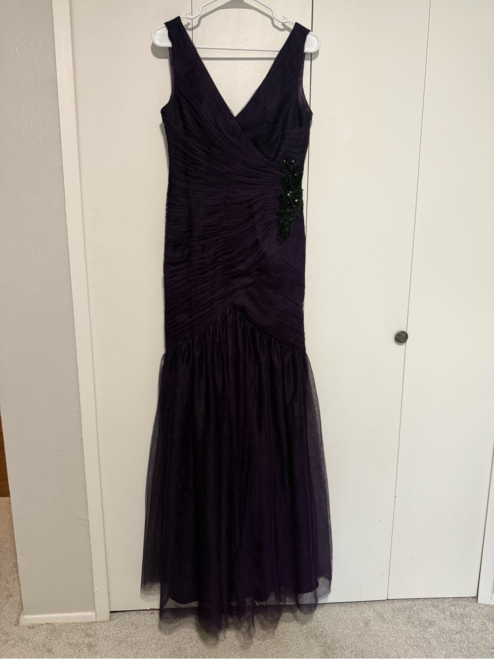 Monique Lhuillier Purple Mermaid Evening Gown size 6 - Picture 2 of 5